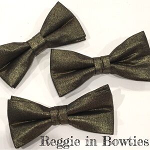 Pet Bowtie in Black & Metallic Gold